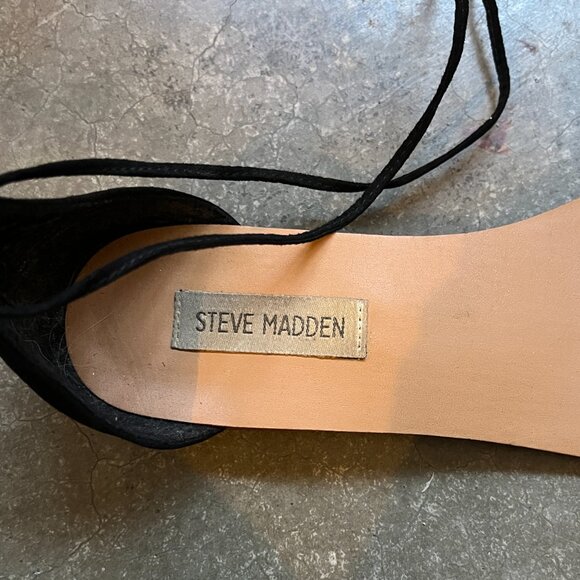 Steve Madden - Fringe Ankle Wrap Sandals / Size 7.5 - Picture 4 of 5